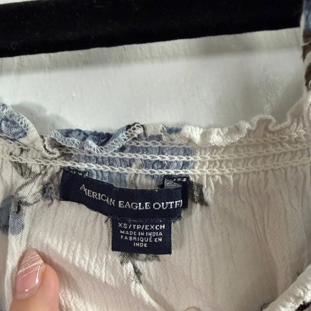 American Eagle  Off-Shoulder Women Top - Picture 2 of 3